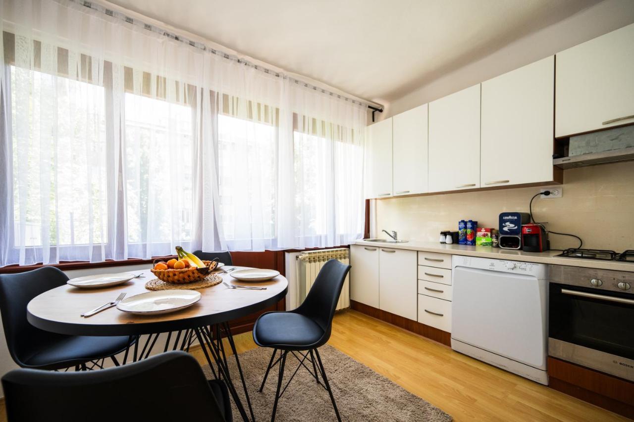 Cozy One-Bedroom Apartment Near City Center SJJ Extérieur photo