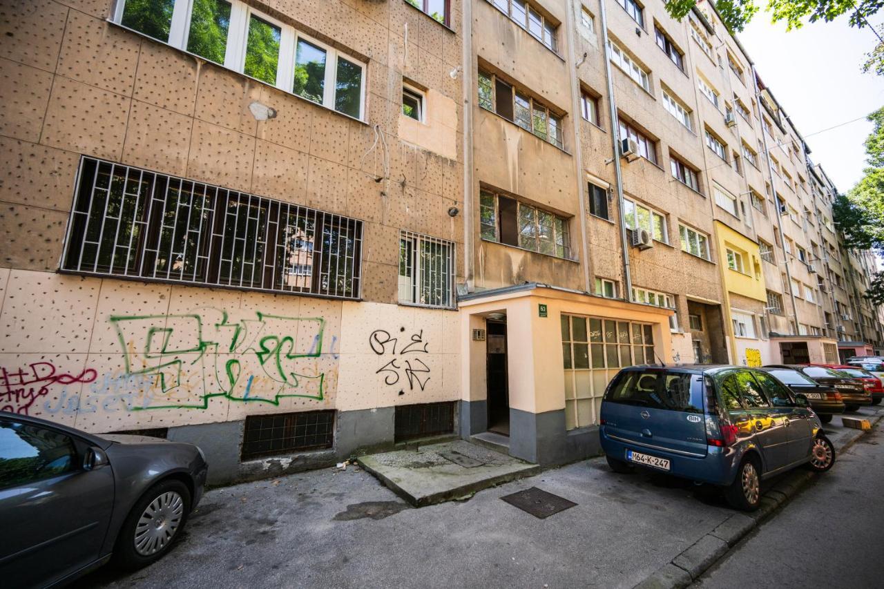 Cozy One-Bedroom Apartment Near City Center SJJ Extérieur photo