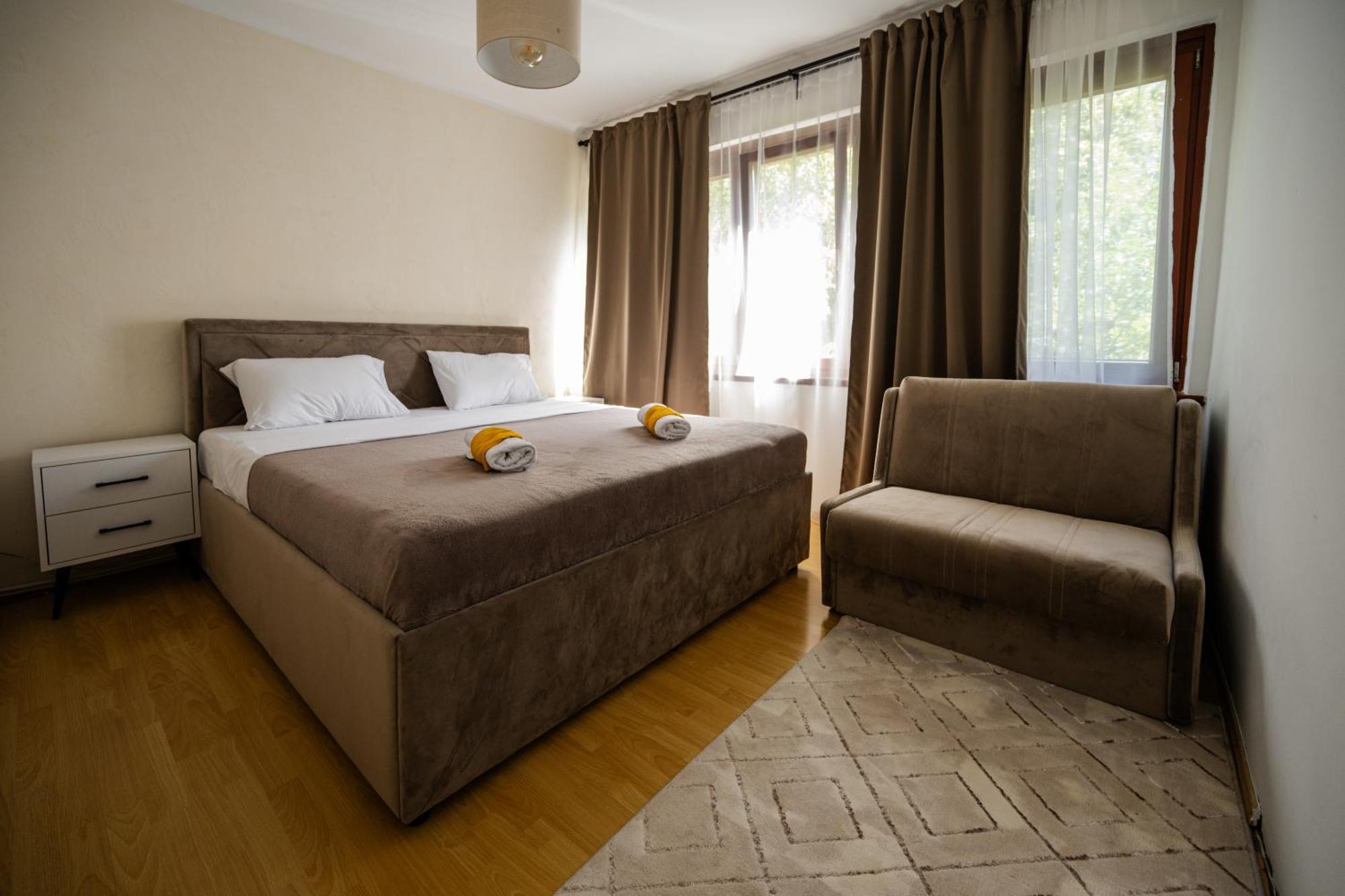 Cozy One-Bedroom Apartment Near City Center SJJ Extérieur photo